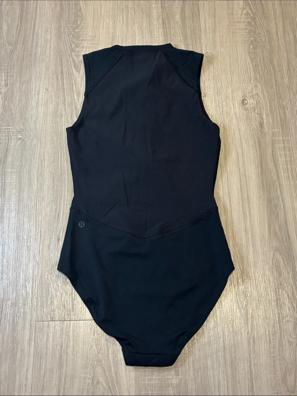Lululemon Wade the Waters Paddle Suit in Black size 6